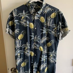Pineapple button up short sleeve